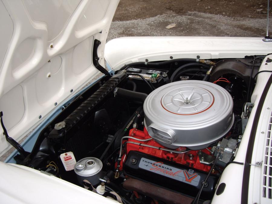 Ford Fairlane 500 Skyliner Retractable Hardtop 1957 года  (фото 6 из 41)